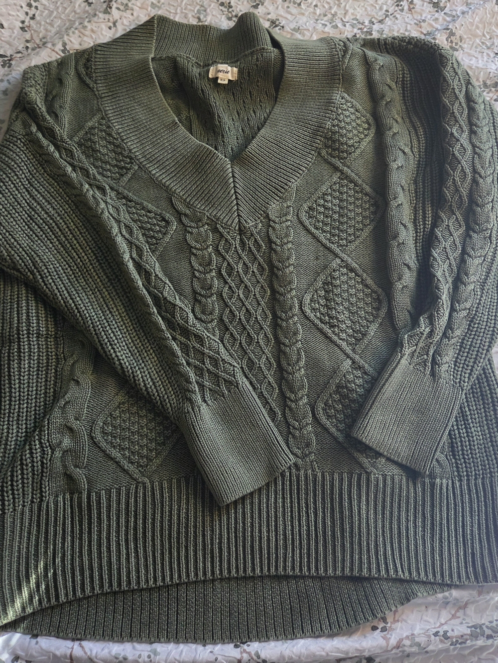 aerie Olive Green Cable Knit V-Neck Sweater